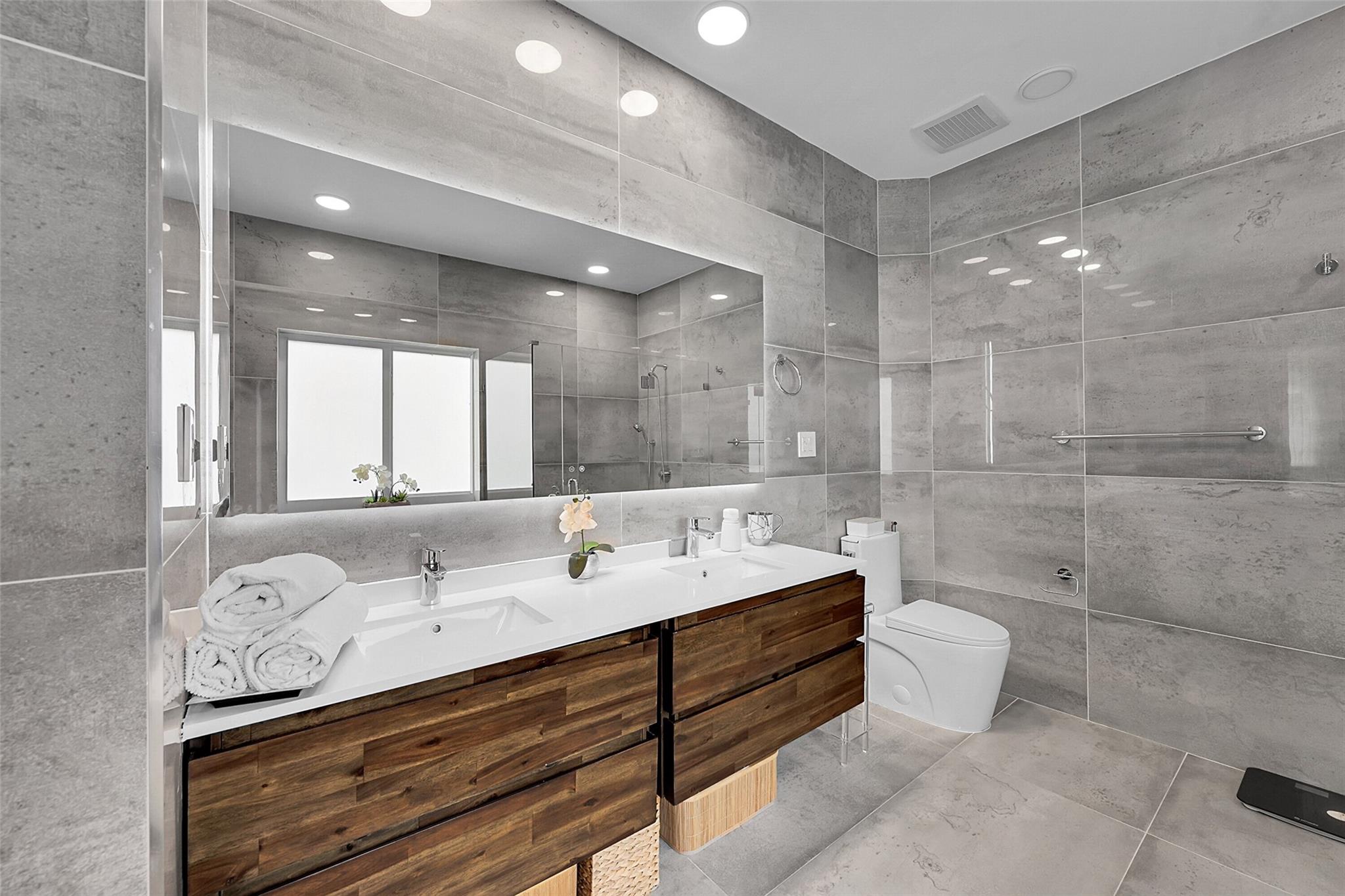 BOCA FALLS PAR J - Residential