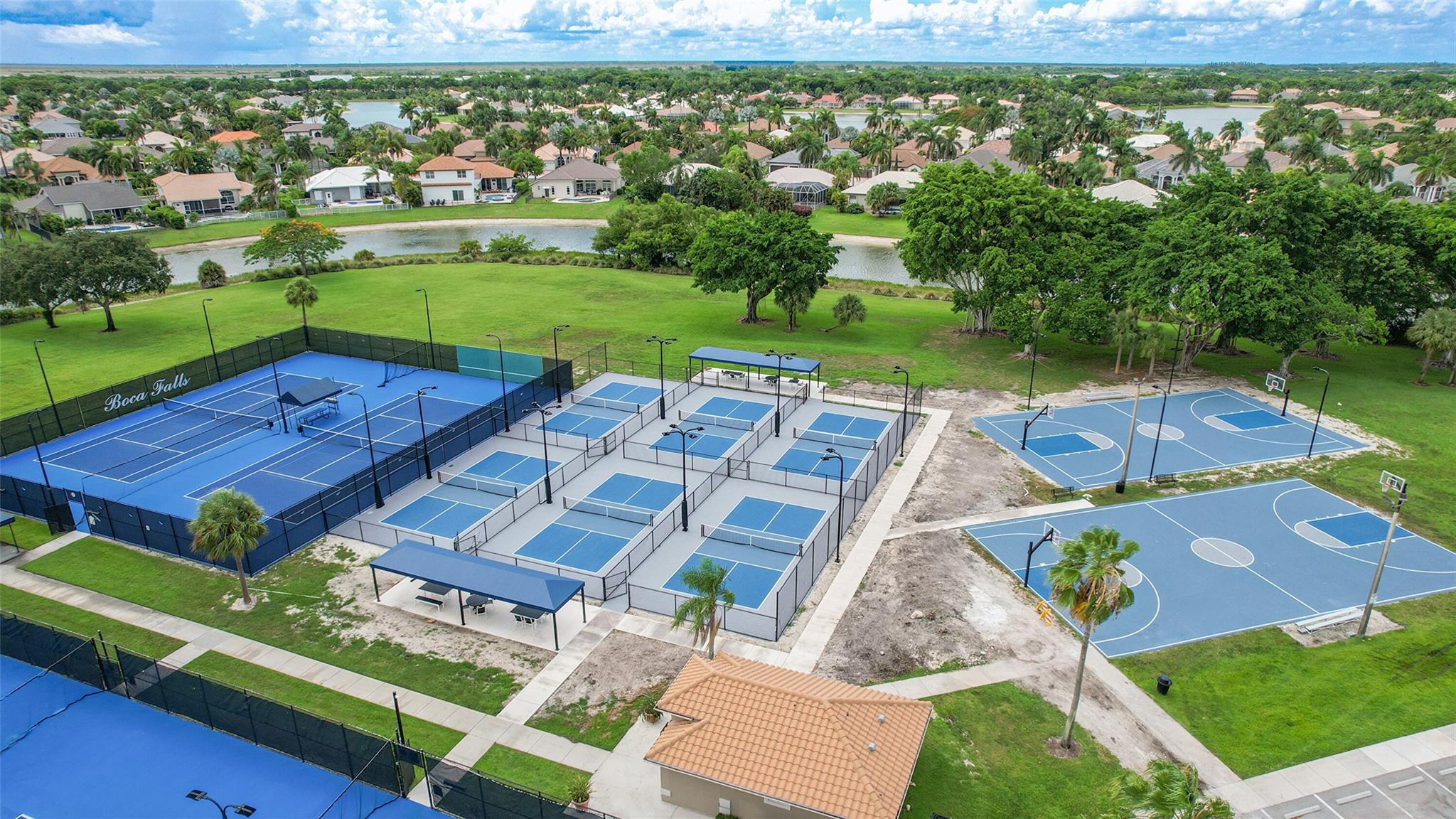 BOCA FALLS PAR J - Residential