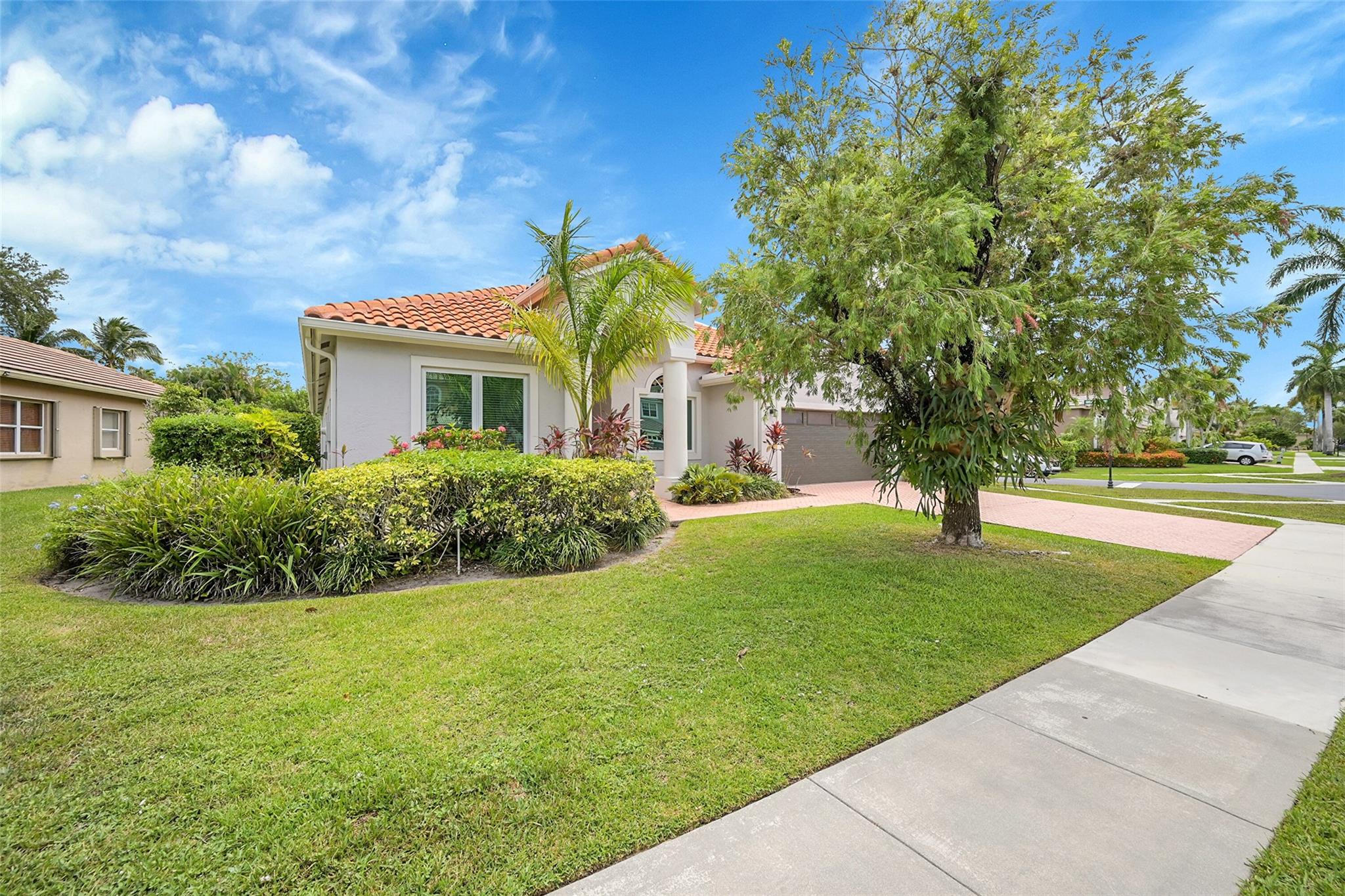 BOCA FALLS PAR J - Residential