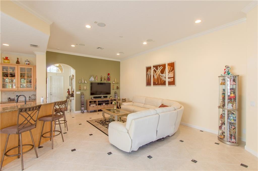 Heron Bay Central 171-23 - Residential