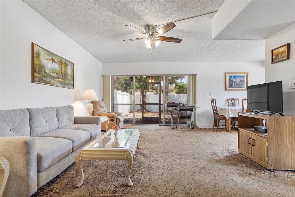 Photo of 4056 SW 67th Terrace #10, Fort Lauderdale, FL 33314 (MLS # F10502147)