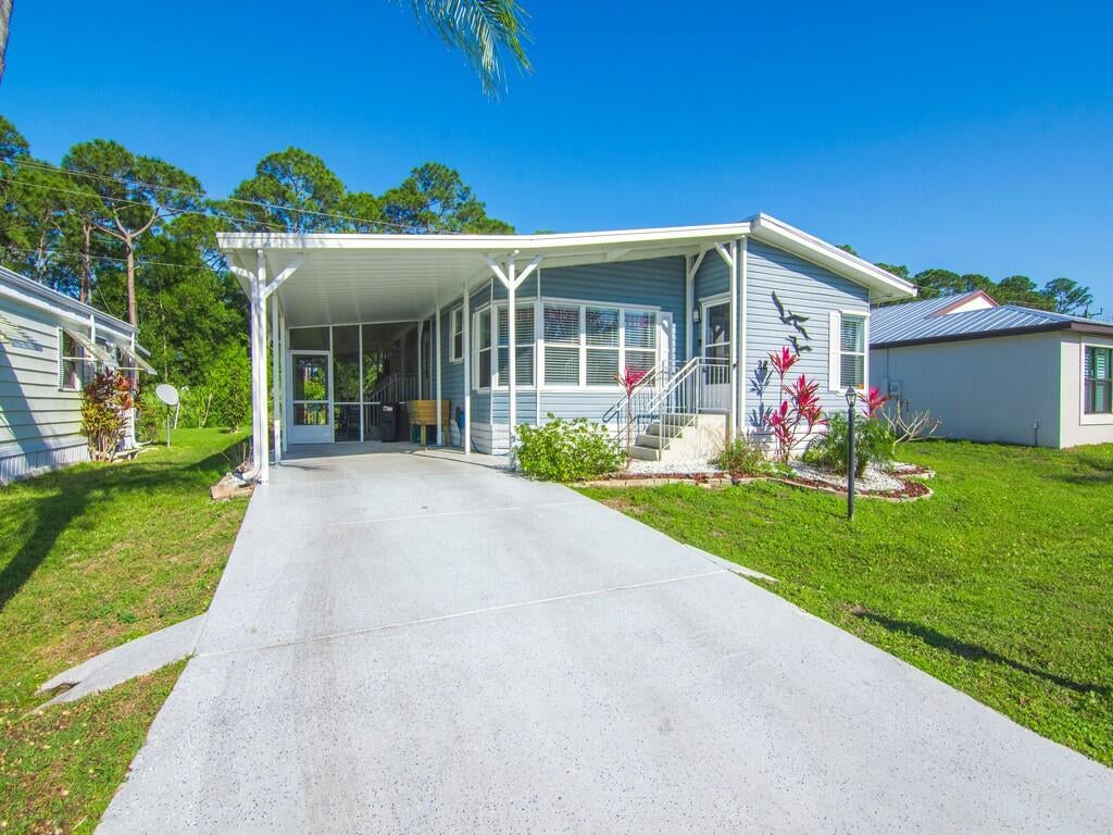 22 Mediterranean Boulevard E