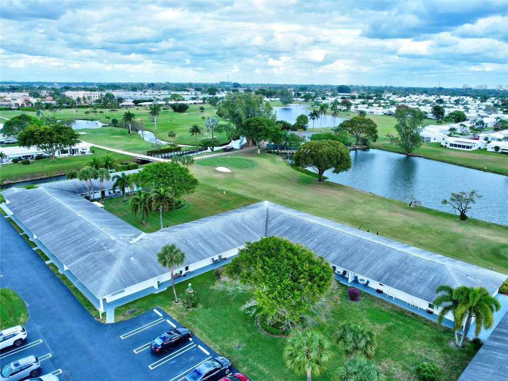 400 SW Golfview Terrace 111