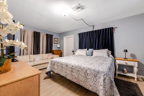 Tiny photo for 7111 Washington Avenue, Lake Worth, FL 33462 (MLS # B26010674)