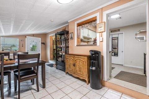 Tiny photo for 7111 Washington Avenue, Lake Worth, FL 33462 (MLS # B26010674)