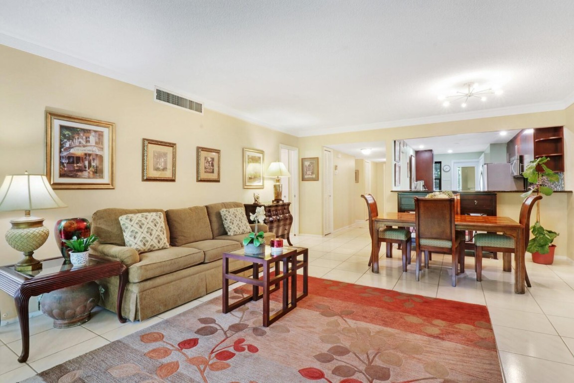 PALM AIRE - Residential