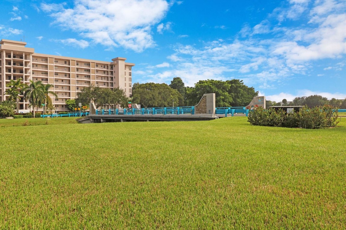 PALM AIRE - Residential