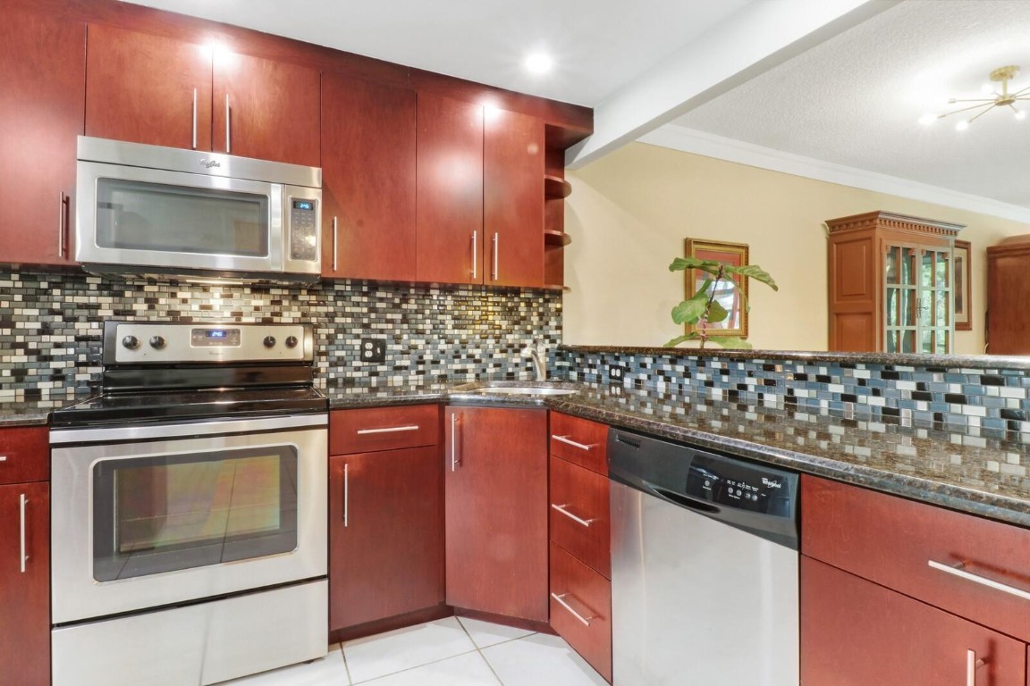PALM AIRE - Residential
