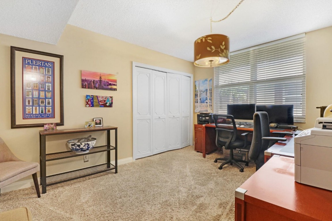 PALM AIRE - Residential