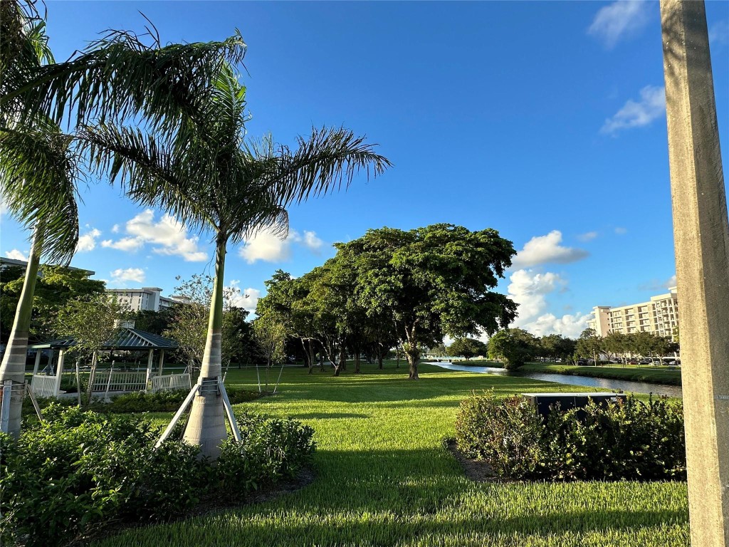 PALM AIRE - Residential