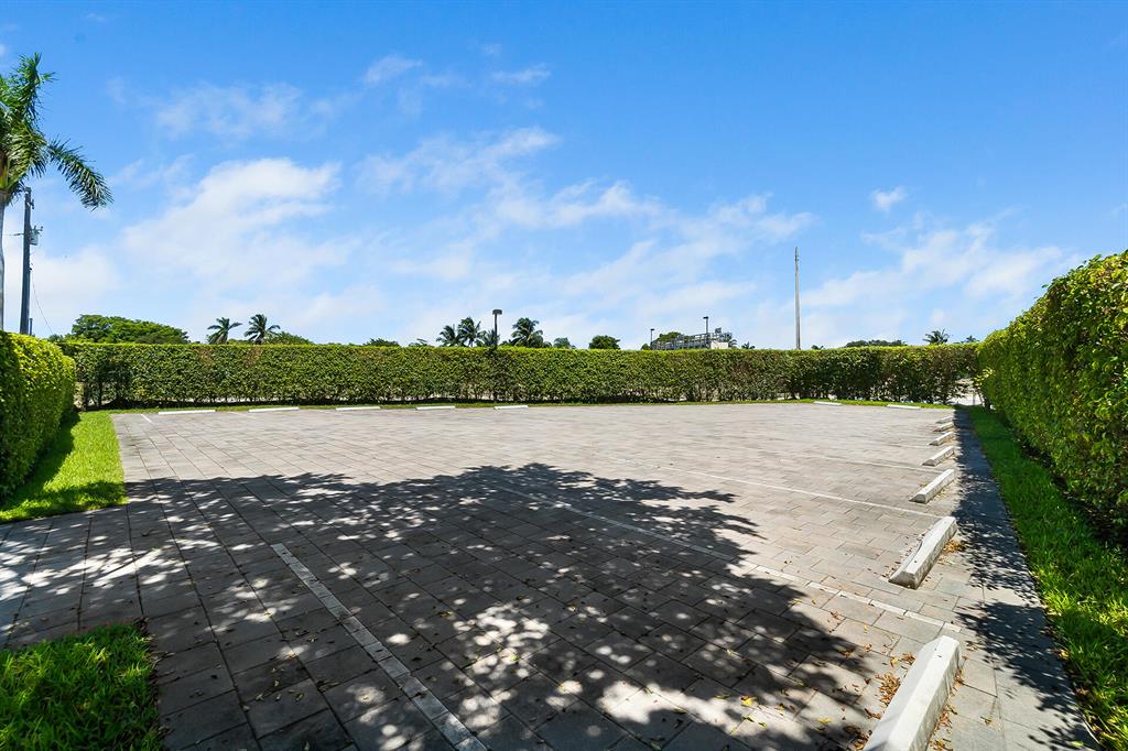 S/D OF 32-46-43 IN - Commercial Sale