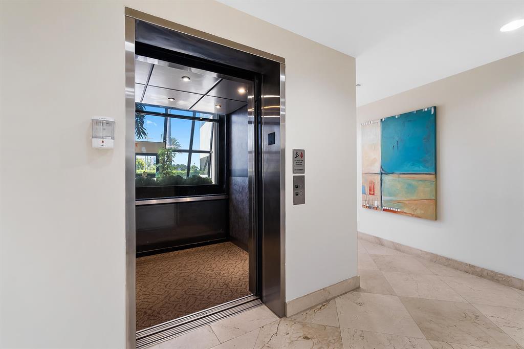 S/D OF 32-46-43 IN - Commercial Sale