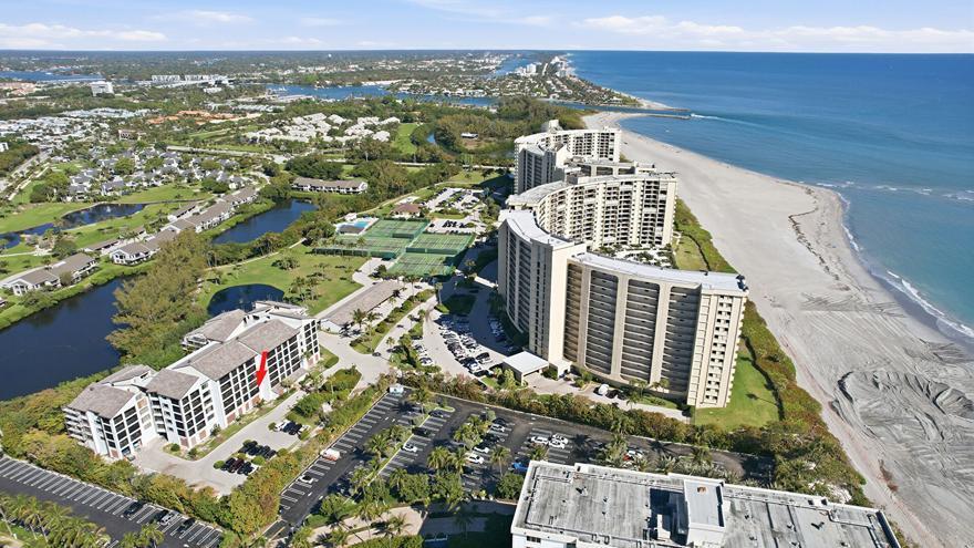 OCEAN TRAIL CONDO V - Residential