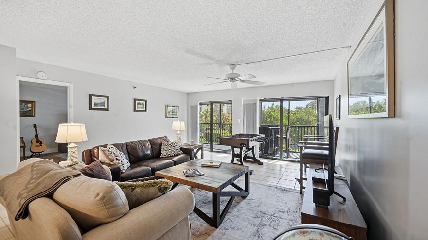 OCEAN TRAIL CONDO V - Residential