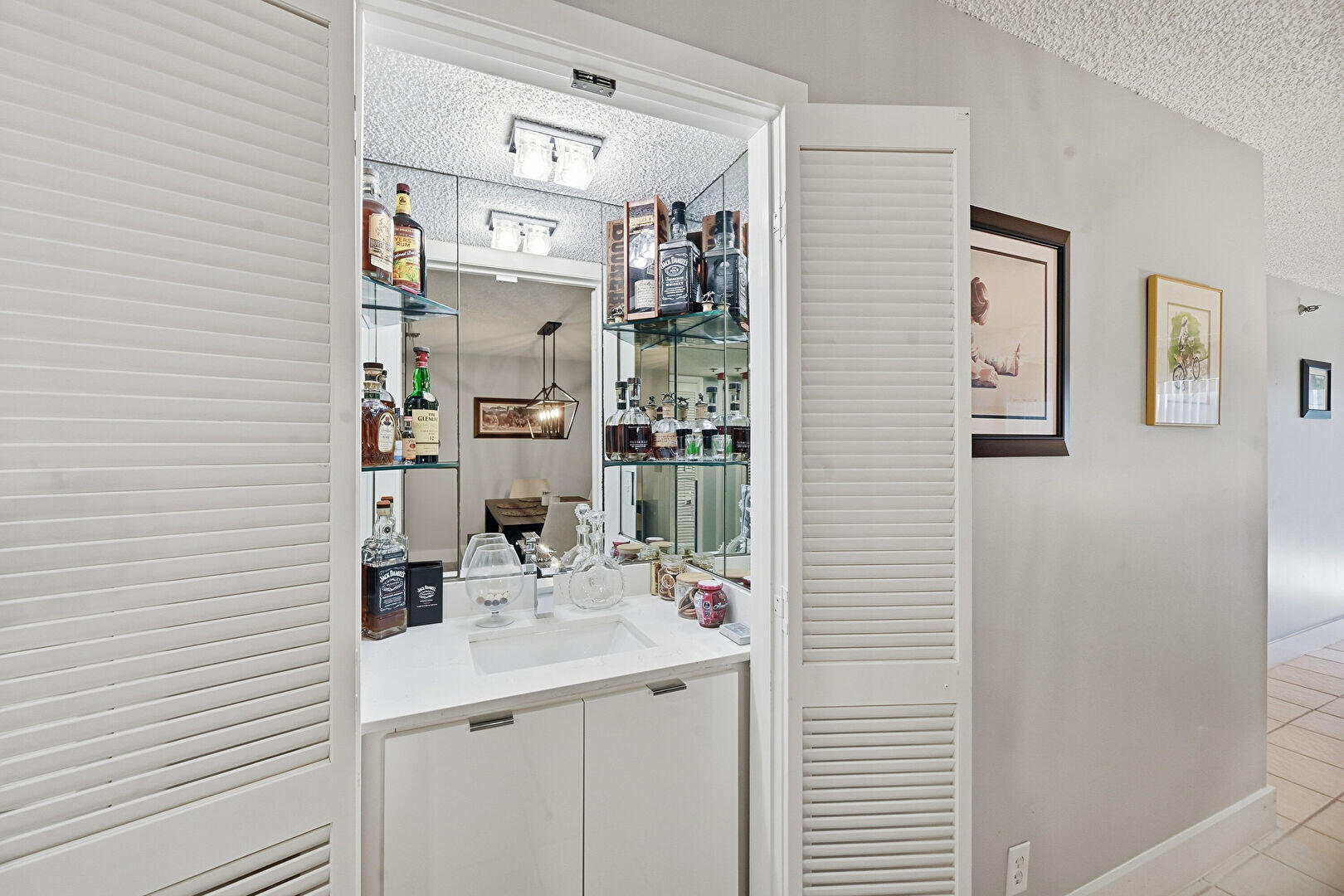 OCEAN TRAIL CONDO V - Residential