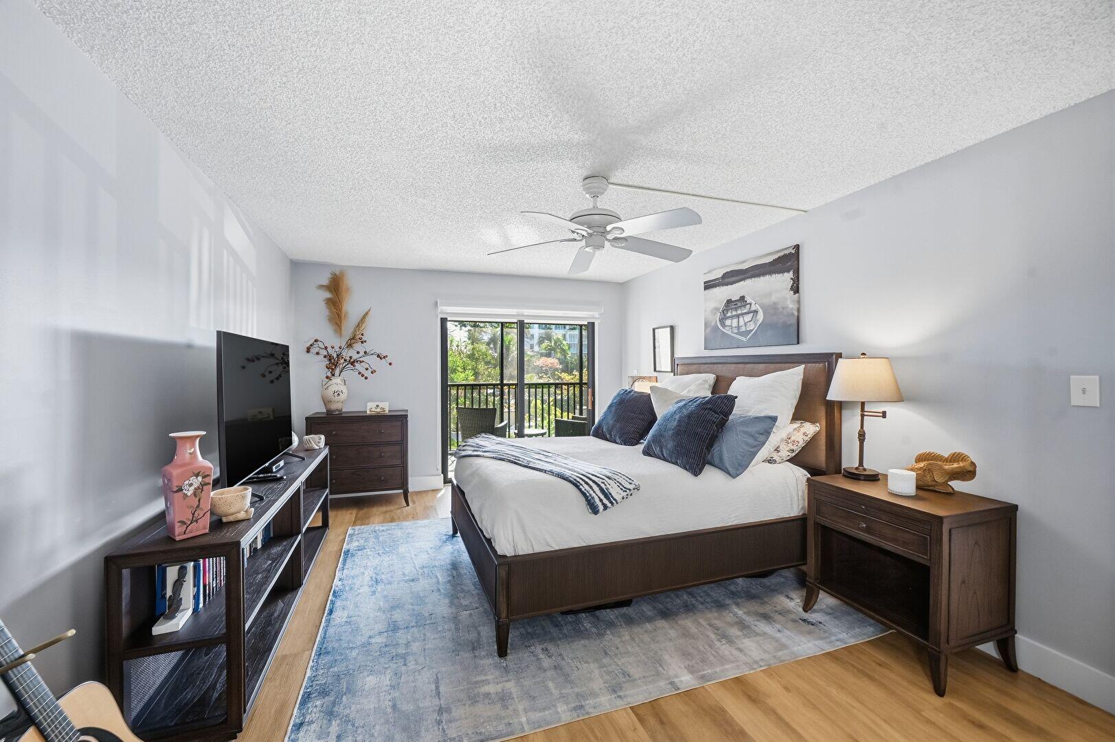 OCEAN TRAIL CONDO V - Residential