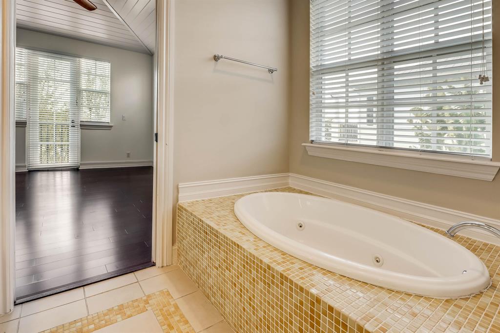 MAGNOLIA COURT - Residential Lease