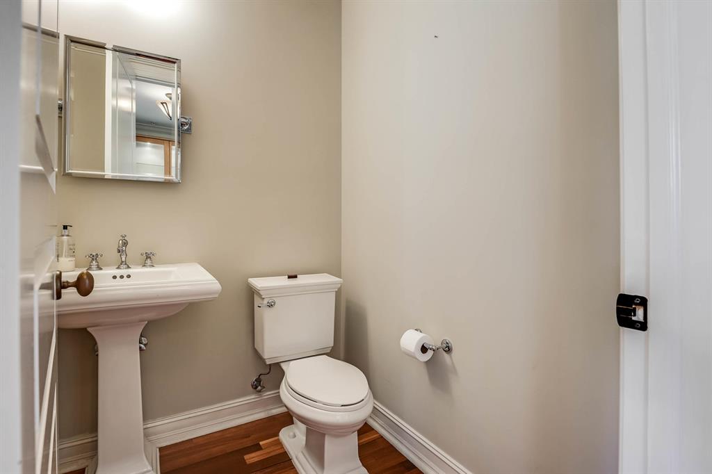 MAGNOLIA COURT - Residential Lease