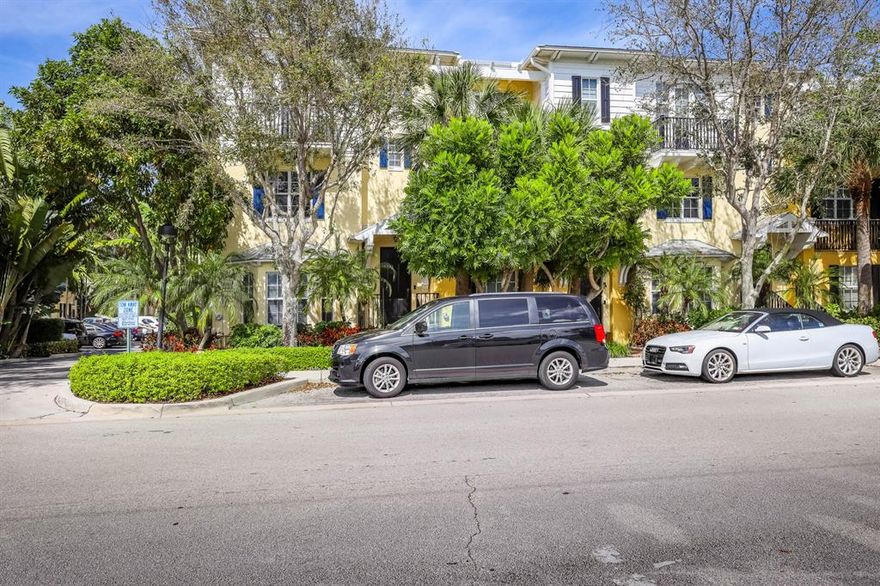 Bright corner (Buttonwood Model) townhouse unit walking distance to the Intracoastal, Norton Museum, Table 26, and new Bedners Farmers Market. Only a short drive to Rosemary Square, Palm Beach and The Breakers. The townhouse features three spacious bedrooms, three and half bathrooms, stainless steel/granite kitchen, dry bar, large pantry, and 2 car garage. Master Bedroom features a vaulted tongue and groove ceiling and walk-in California closet. The neighborhood offers a beautifully landscaped courtyard with Pool/BBQ area. Zoned for Palm Beach Public.