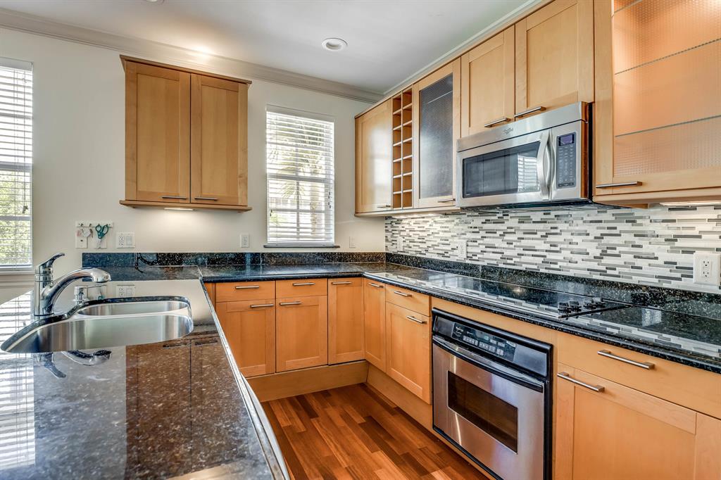 MAGNOLIA COURT - Residential Lease