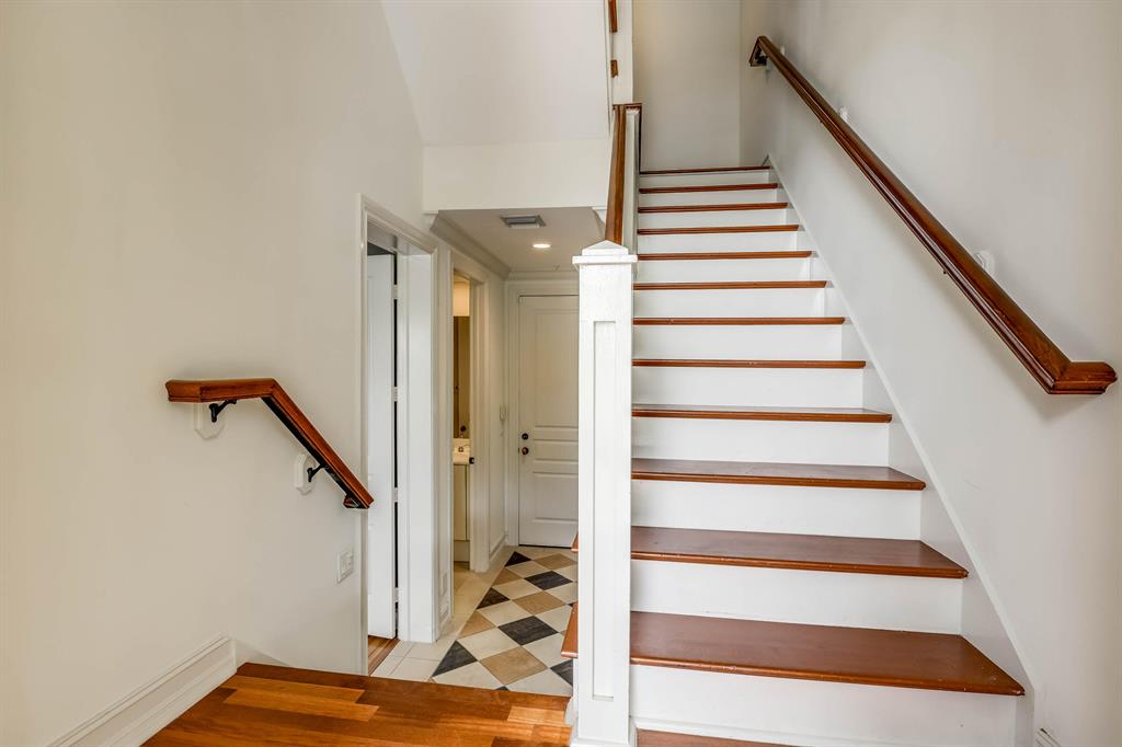 MAGNOLIA COURT - Residential Lease