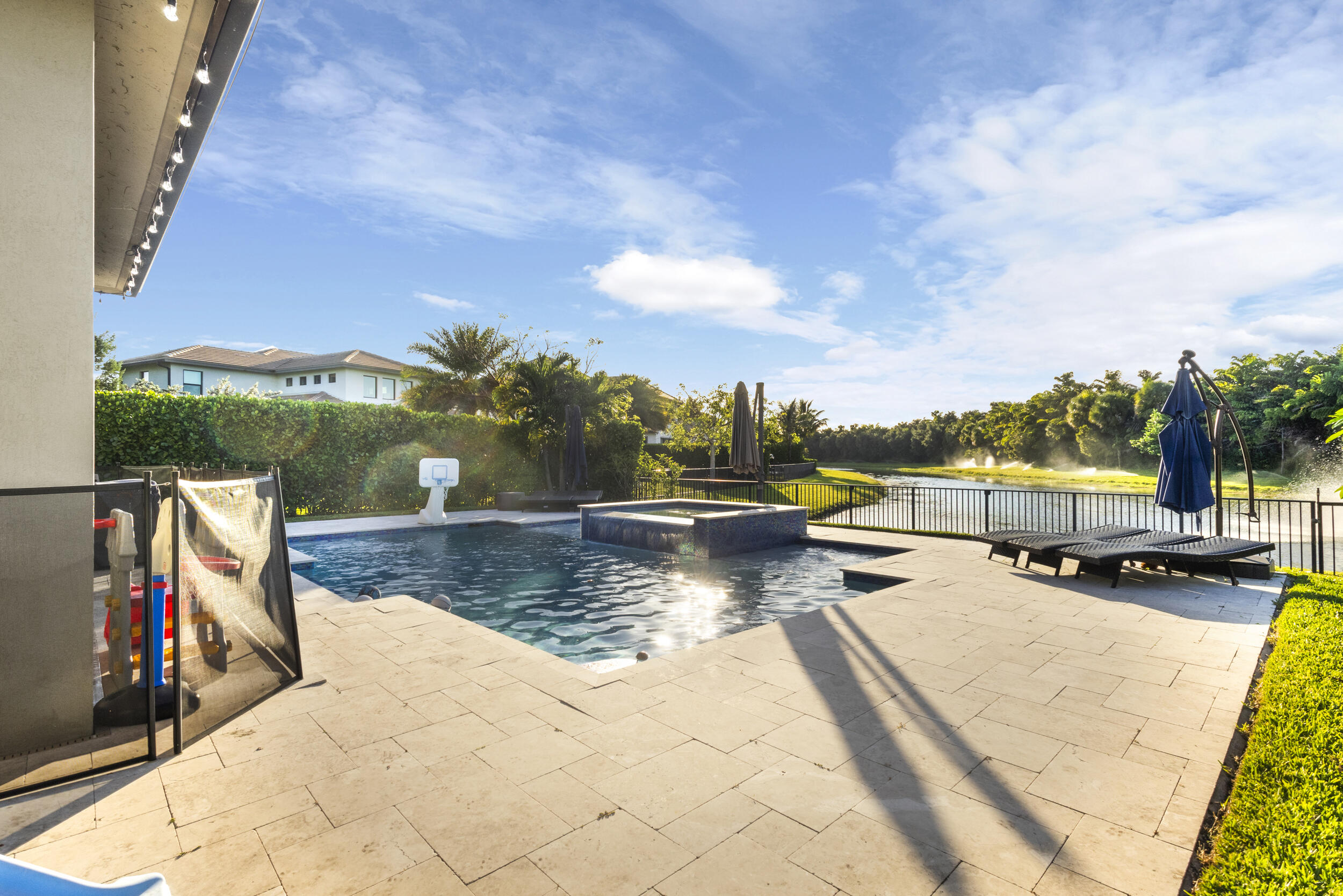 PALM MEADOWS ESTATES - Residential