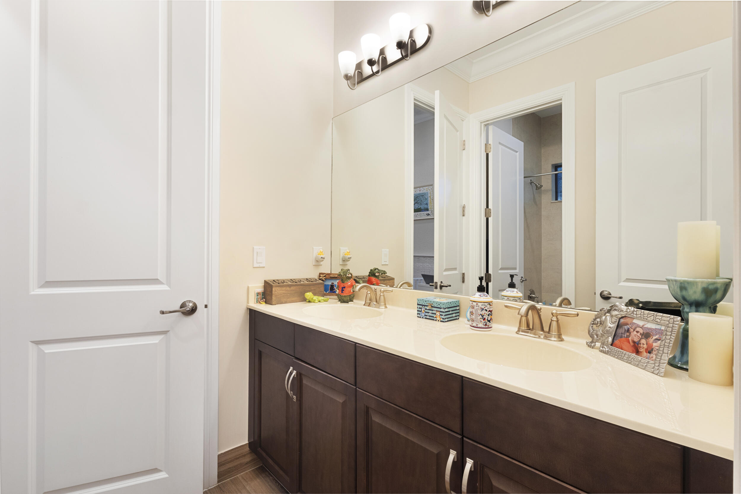 PALM MEADOWS ESTATES - Residential
