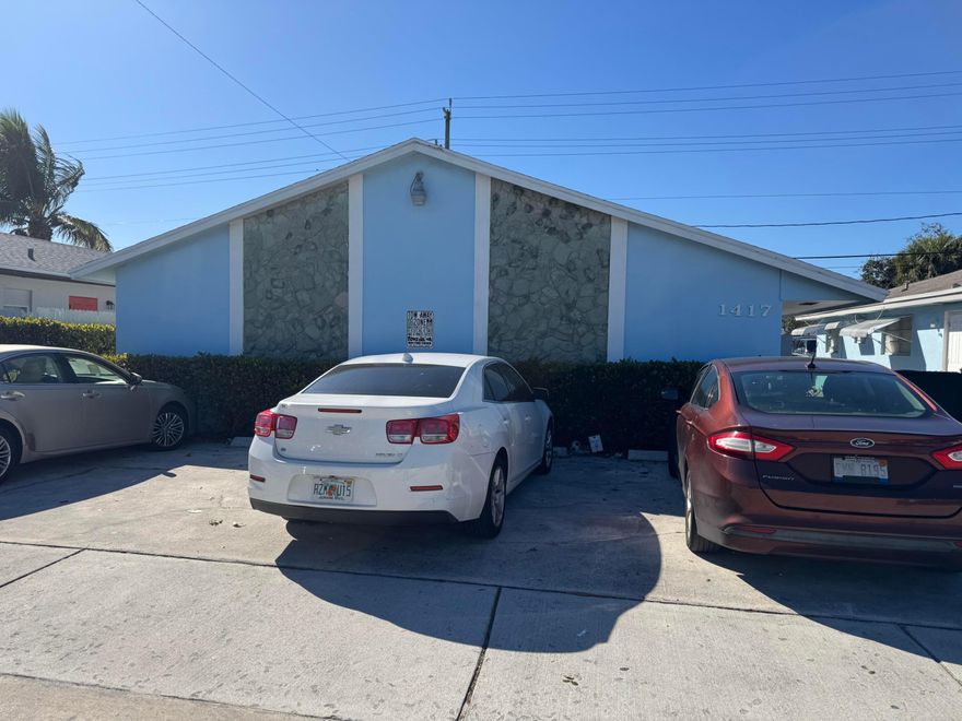 1/1 tile throughout. 2 new a/c units installed.   Private parking for unit.  Newer refrigerator to be installed. New mailbox lock & key to be made once a lease is signed. Fan/light in bedroom and livingroom.  Walk across street to bus stop/transportation, spanish food store and laundry facility. Close to beach and hwys. Easy access to everything