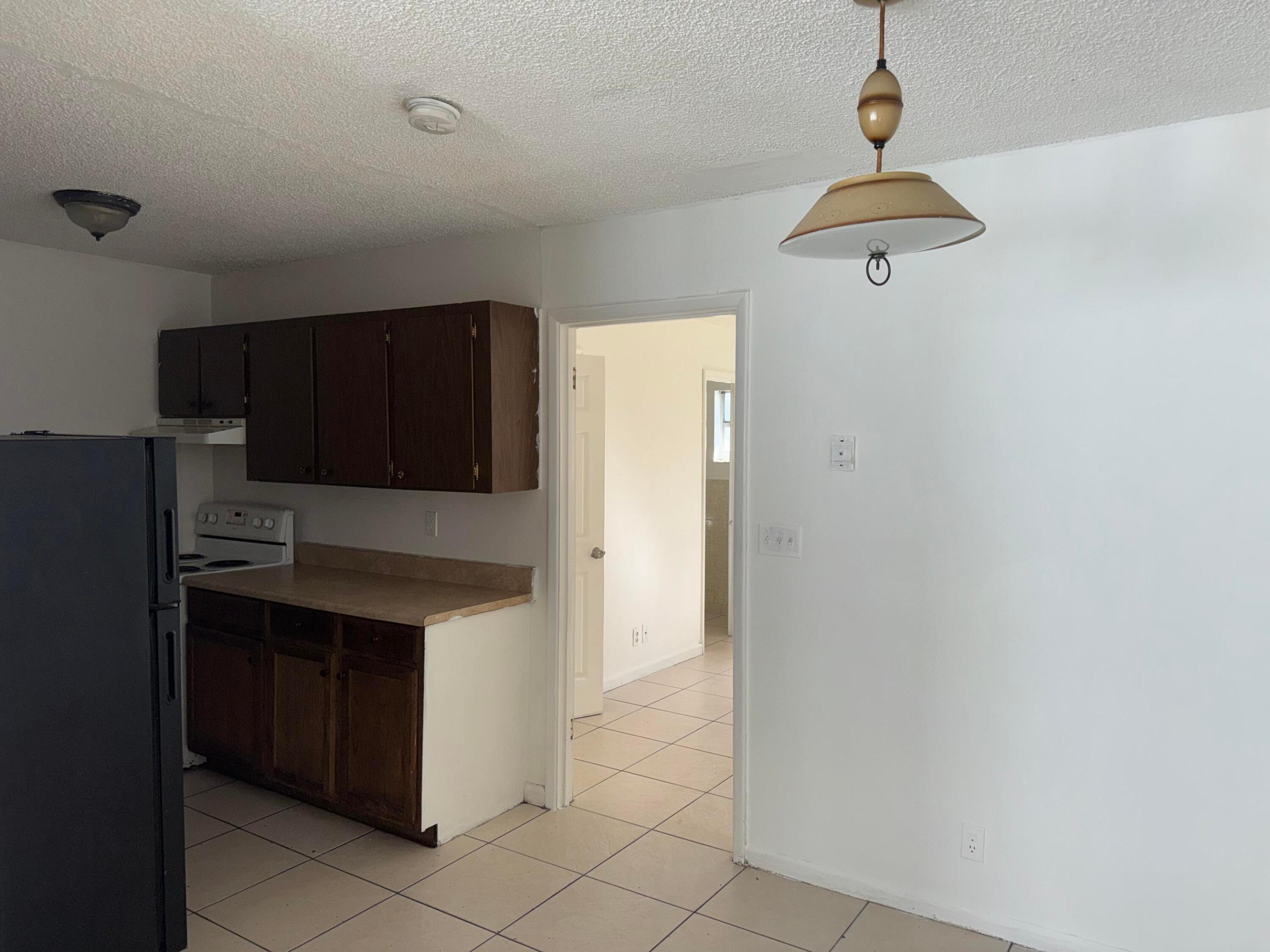 NORTH LAKE WORTH - Residential Lease