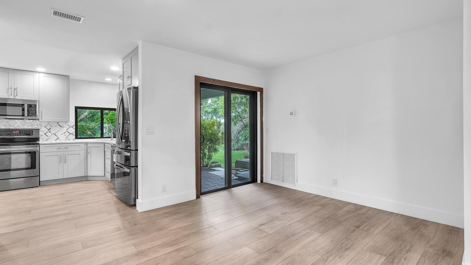 Stonebridge Ph 1 91-9 B - Residential Lease