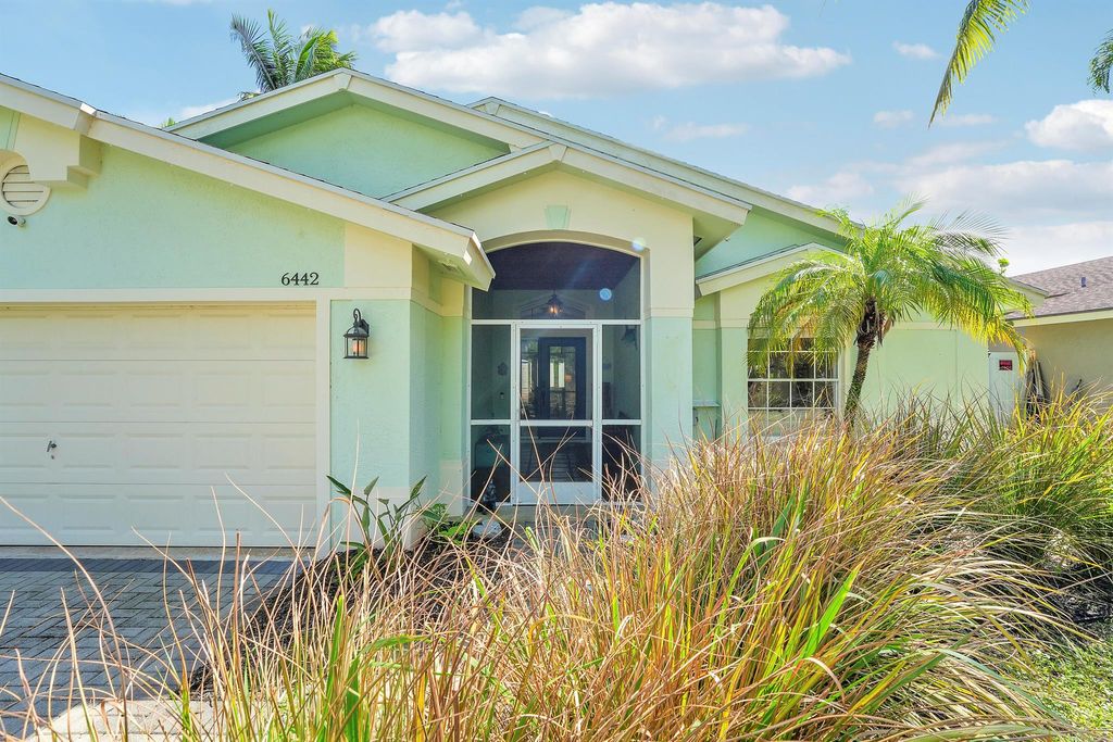 Photo of 6442 Drake Street, Jupiter, FL 33458 (MLS # R11130450)