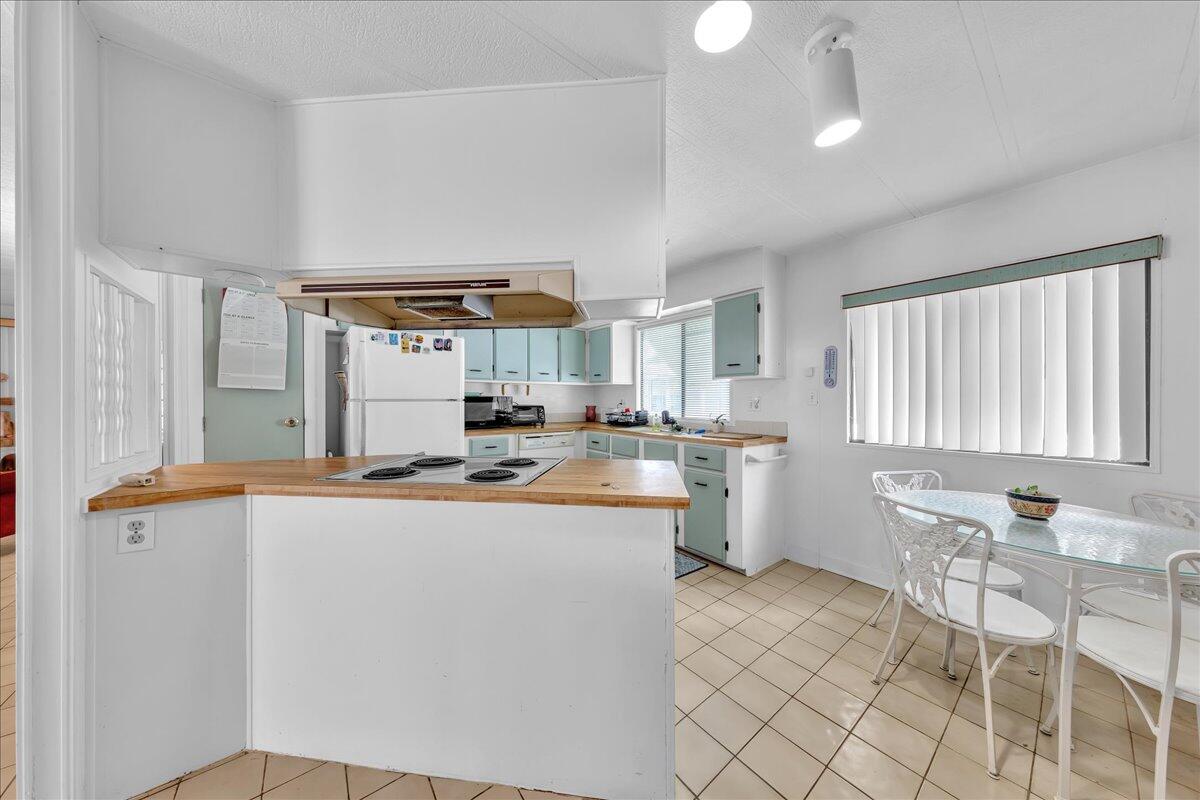 HIGHLAND MEADOWS ESTATES WEST - Residential