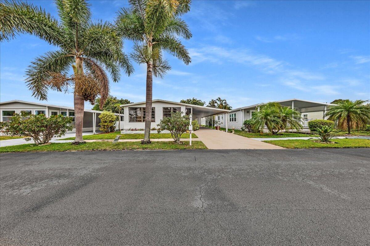 HIGHLAND MEADOWS ESTATES WEST - Residential