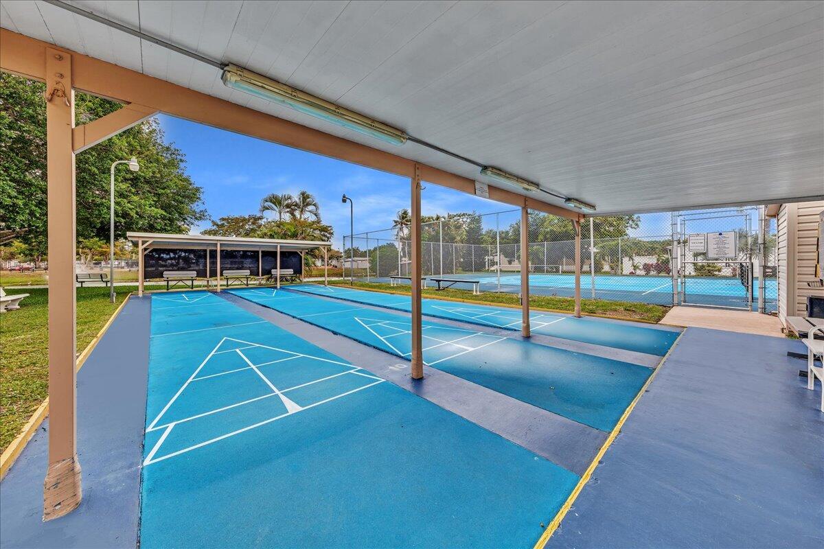 HIGHLAND MEADOWS ESTATES WEST - Residential