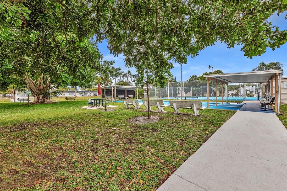 HIGHLAND MEADOWS ESTATES WEST - Residential