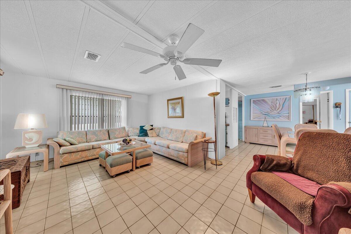 HIGHLAND MEADOWS ESTATES WEST - Residential