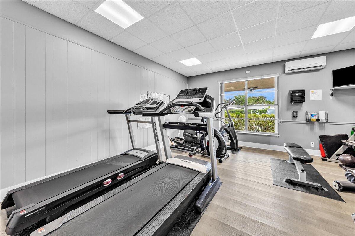 HIGHLAND MEADOWS ESTATES WEST - Residential