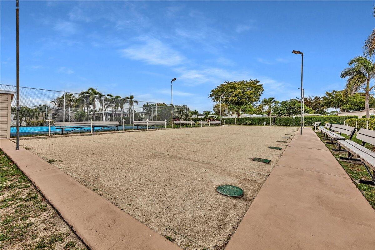 HIGHLAND MEADOWS ESTATES WEST - Residential