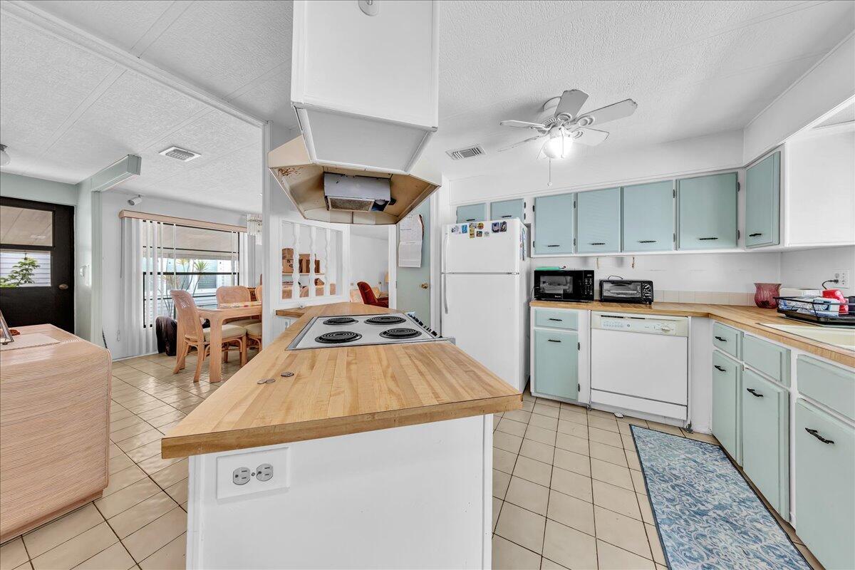 HIGHLAND MEADOWS ESTATES WEST - Residential