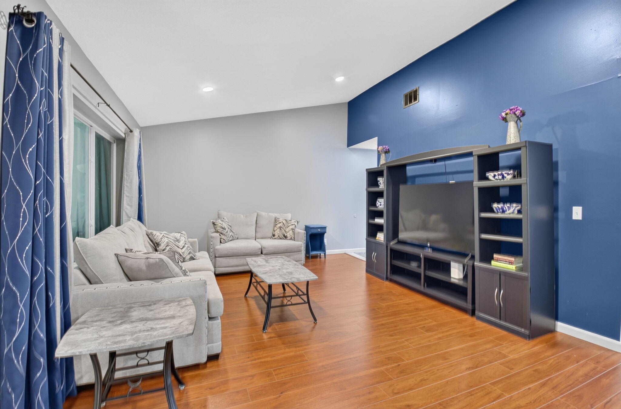 815 W BOYNTON BEACH Boulevard 15-202
