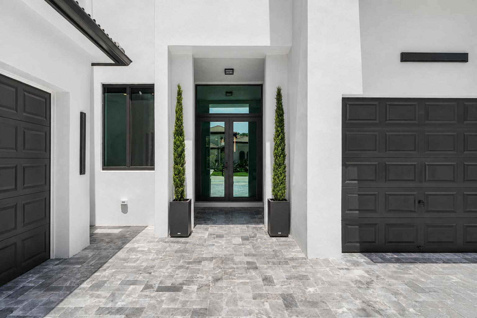 17931 LAKE AZURE Way