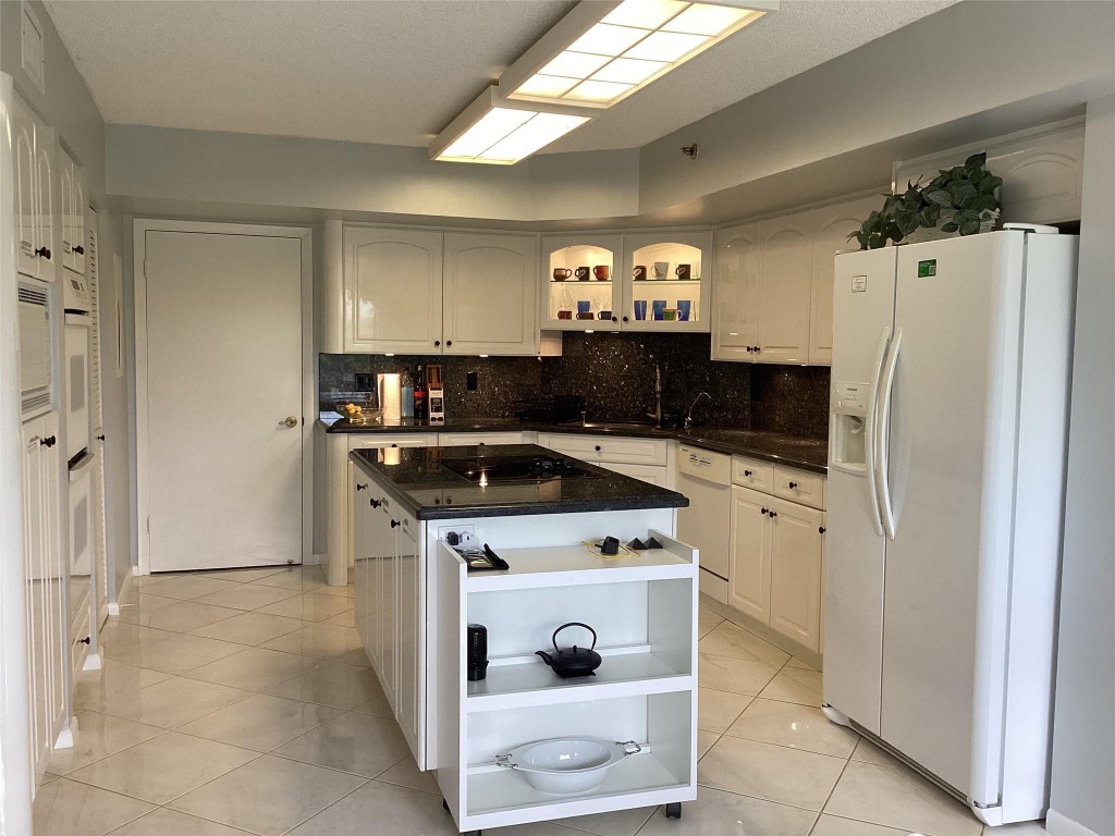 IMPERIAL AT PROMENADE - Residential