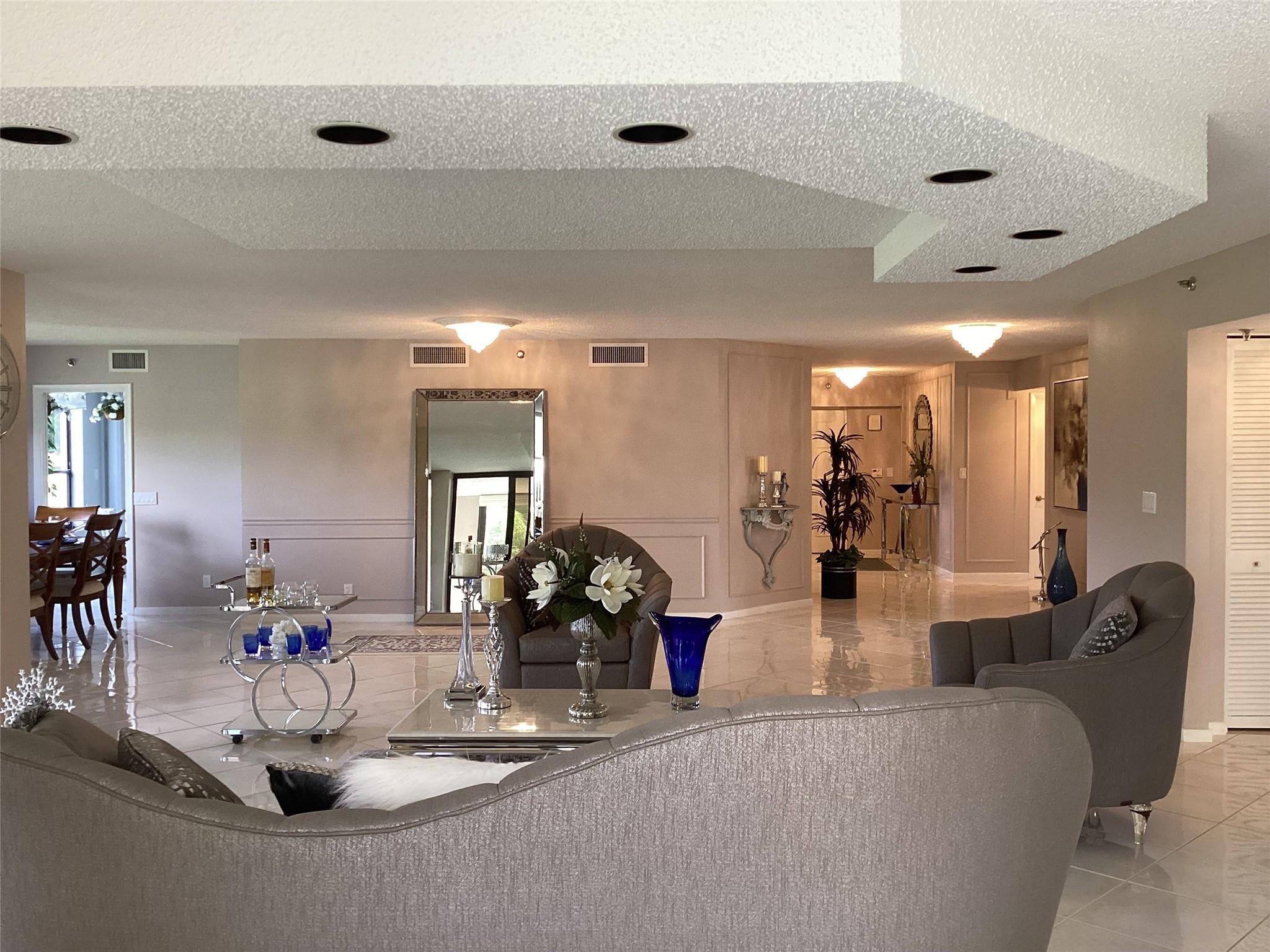 7567 Imperial Dr 201