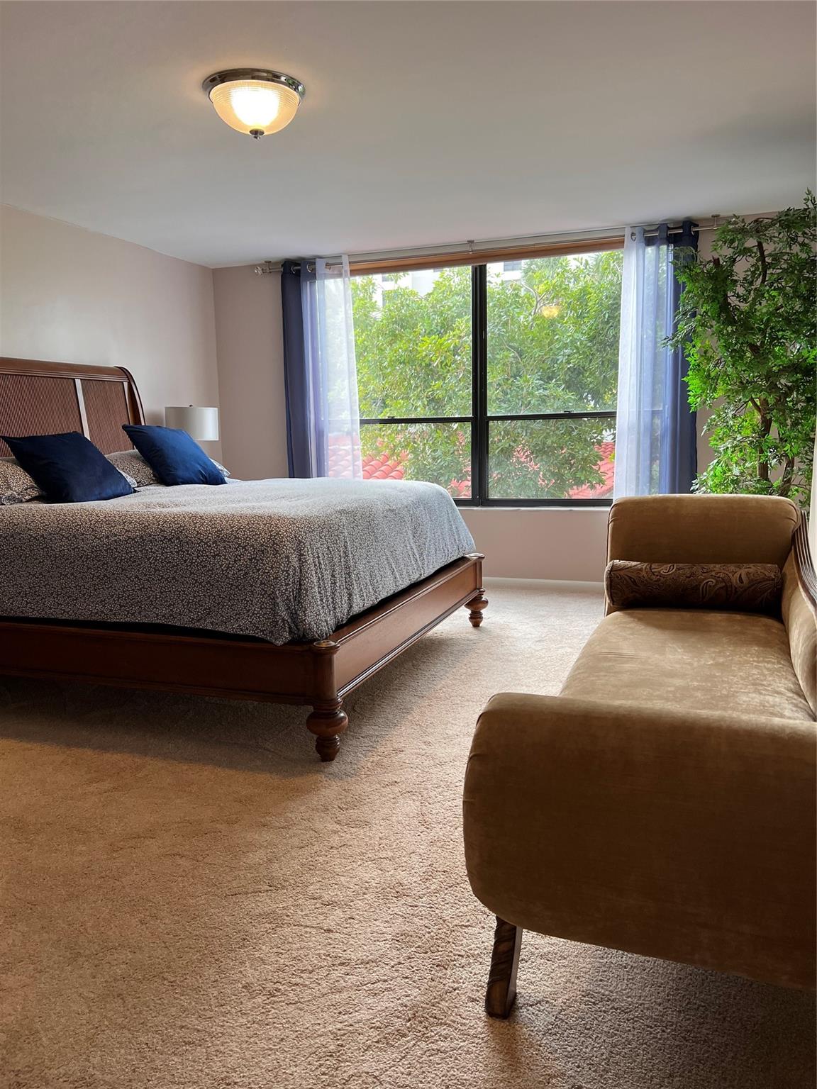 IMPERIAL AT PROMENADE - Residential