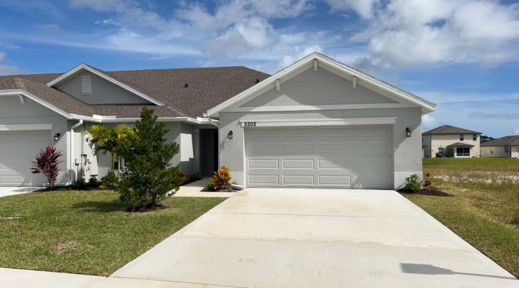 Photo of 8602 GIOVANNI Avenue, Fort Pierce, FL 34951 (MLS # B26061628)