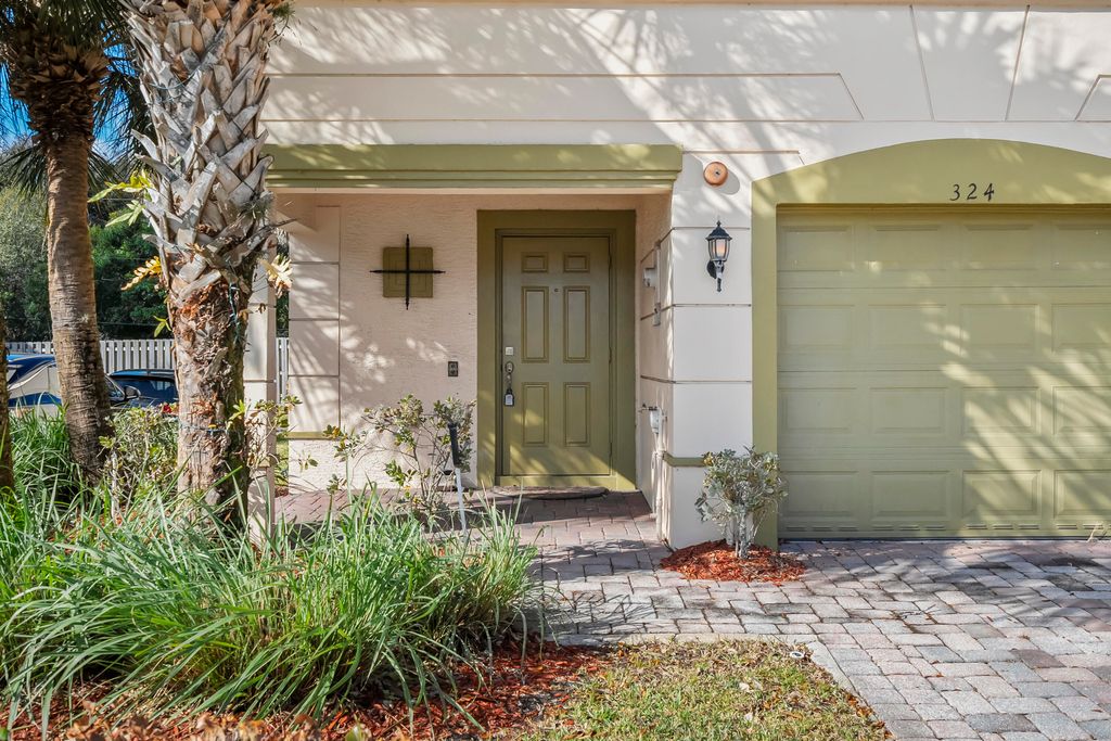 Photo of 324 SE Bloxham Way, Stuart, FL 34997 (MLS # R11165613)