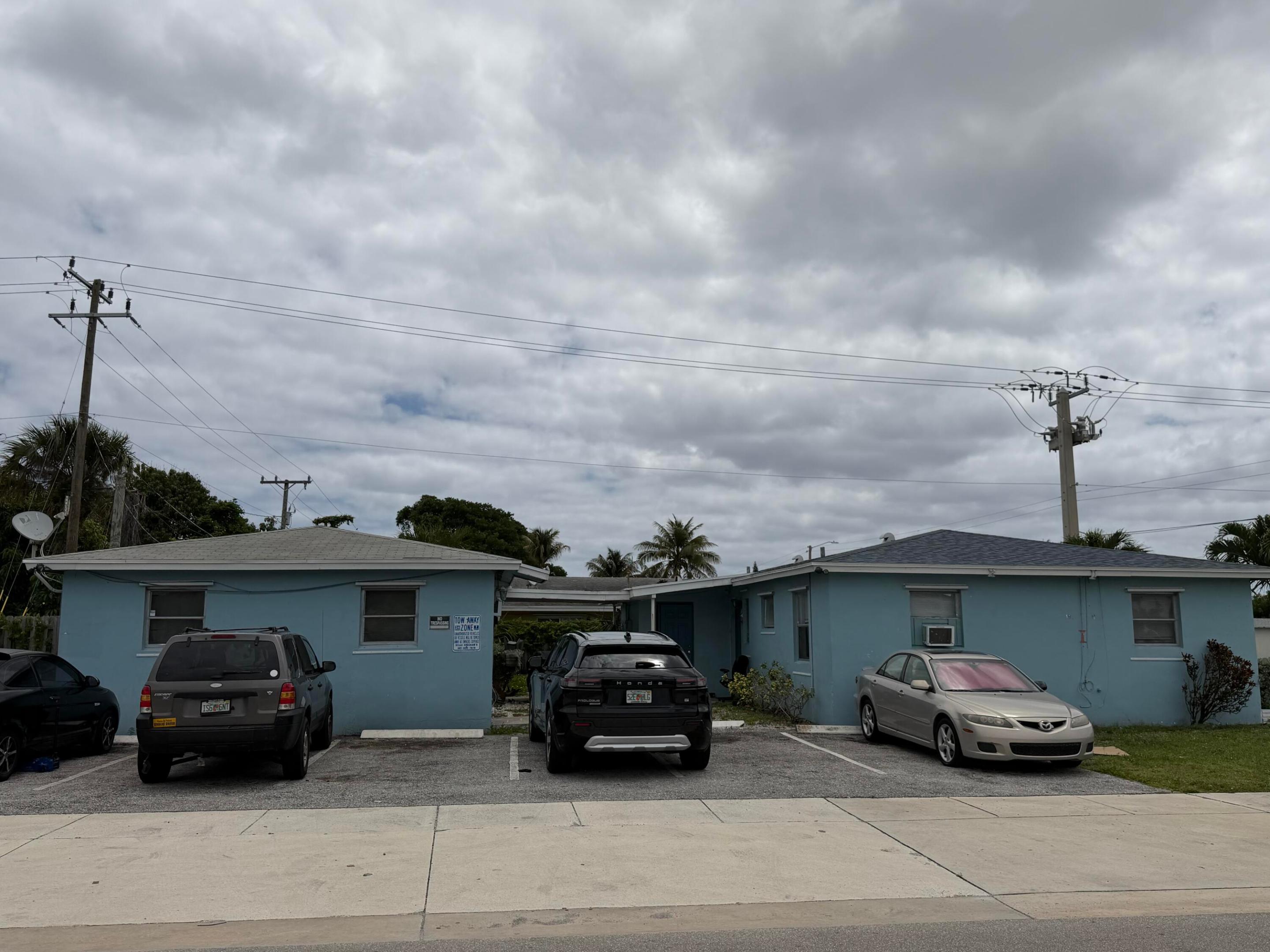 PARK MANOR 1 - Residential Lease