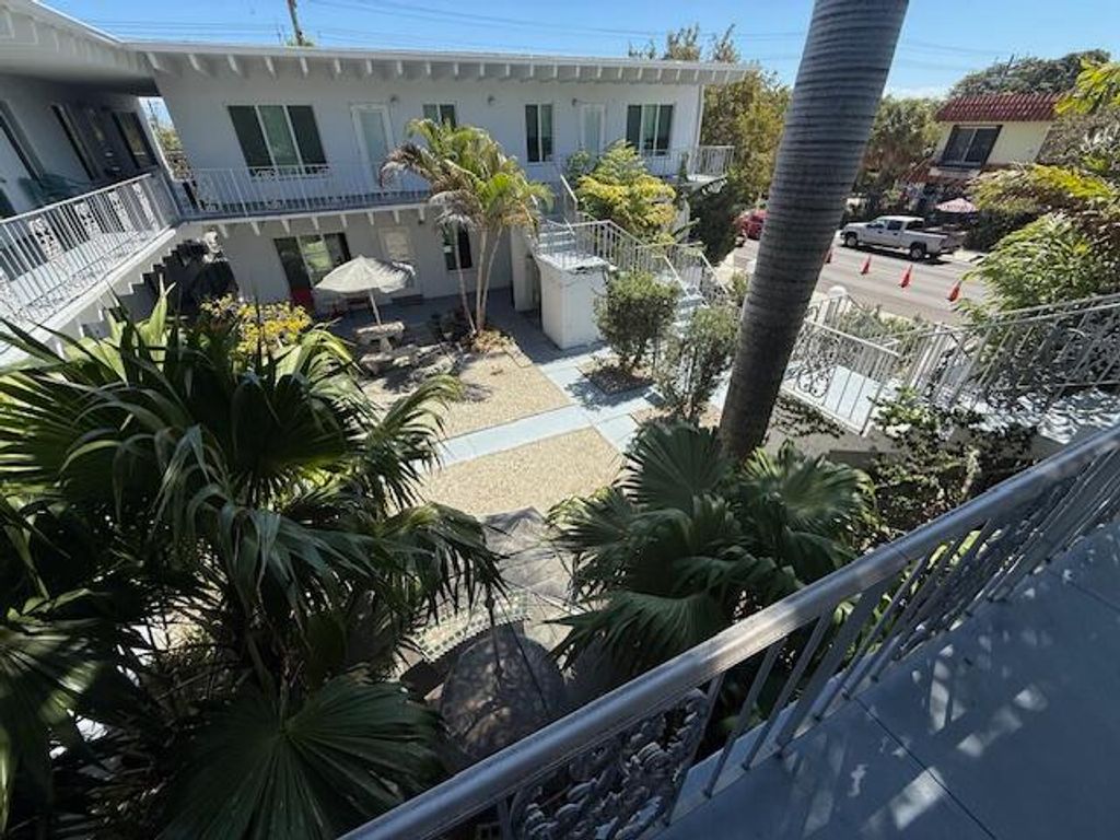 Photo of 1520 Lake 3b Avenue #3b, Lake Worth Beach, FL 33460 (MLS # R11109016)