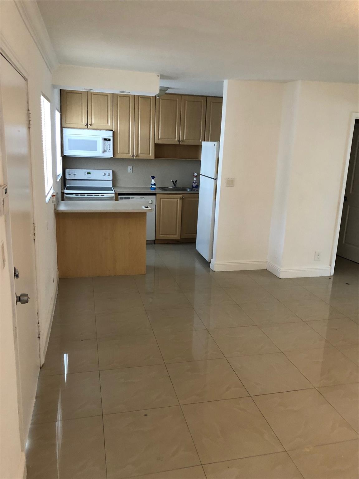 Sevilla Palace At Halland - Residential Lease