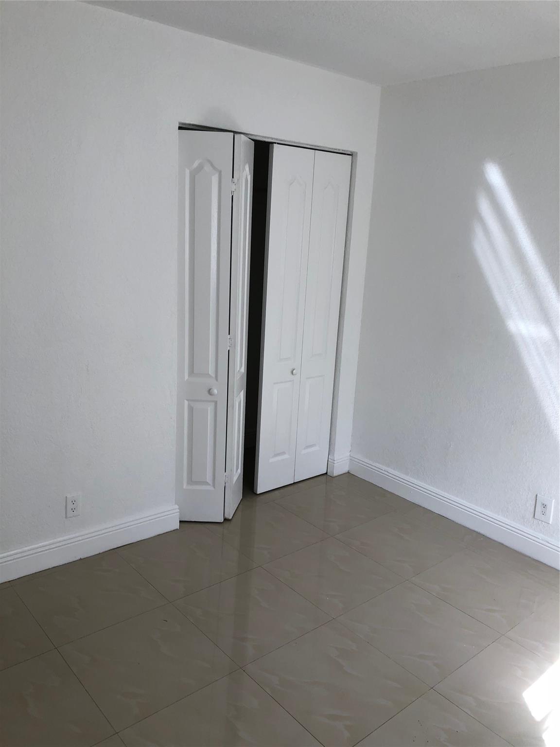 Sevilla Palace At Halland - Residential Lease